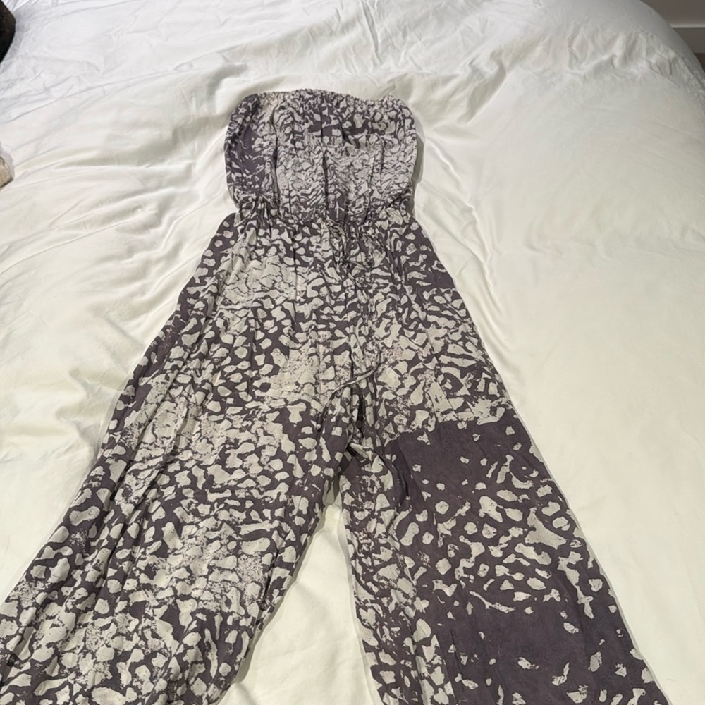 Blue life by Planet Blue grey and white jumpsuit